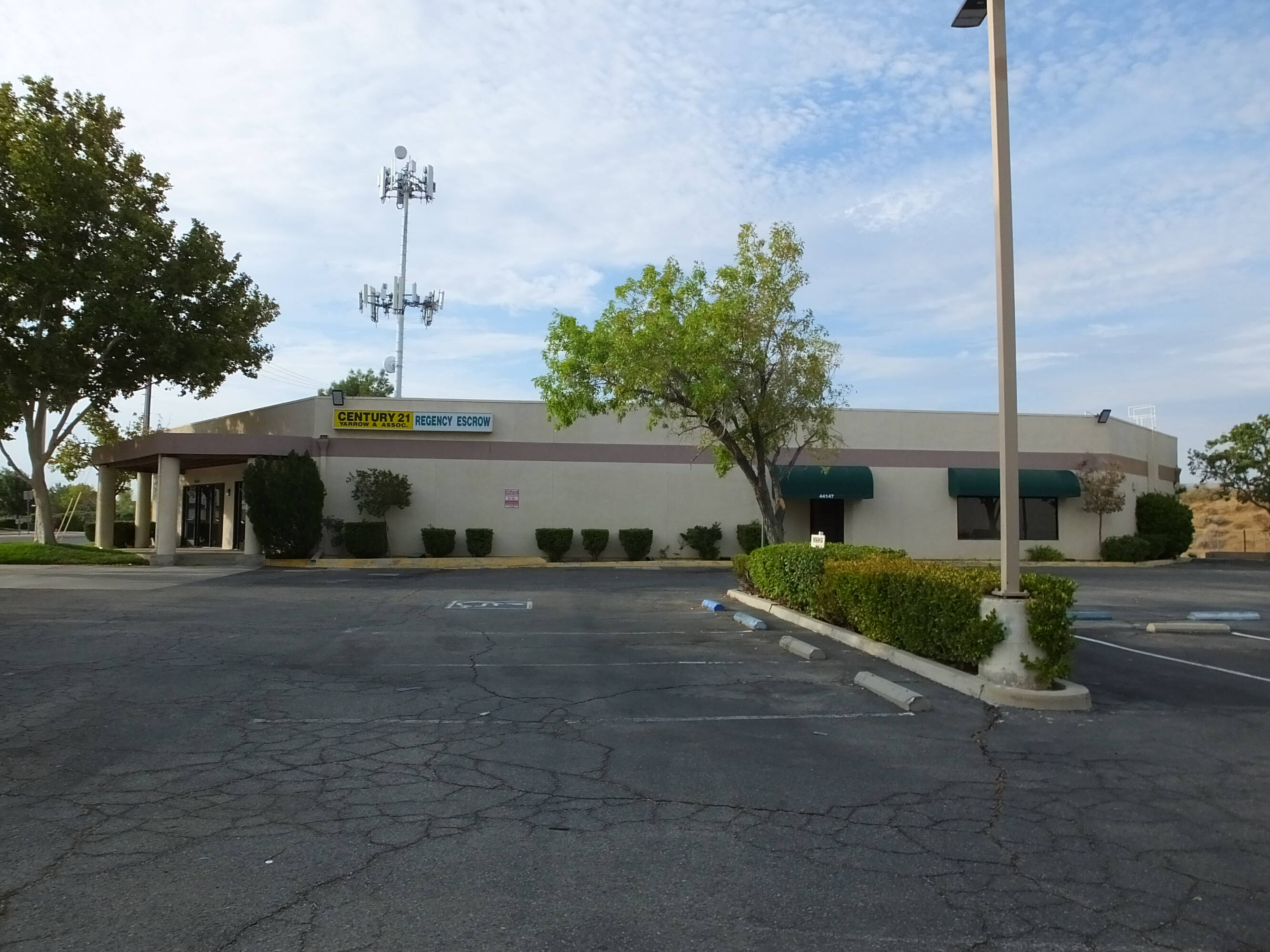 Office for Sale in Lancaster California 93534